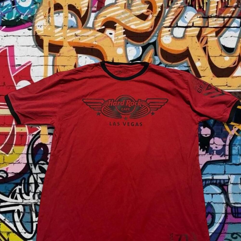 Hard-rock-cafe Men's Red and Burgundy T-shirt